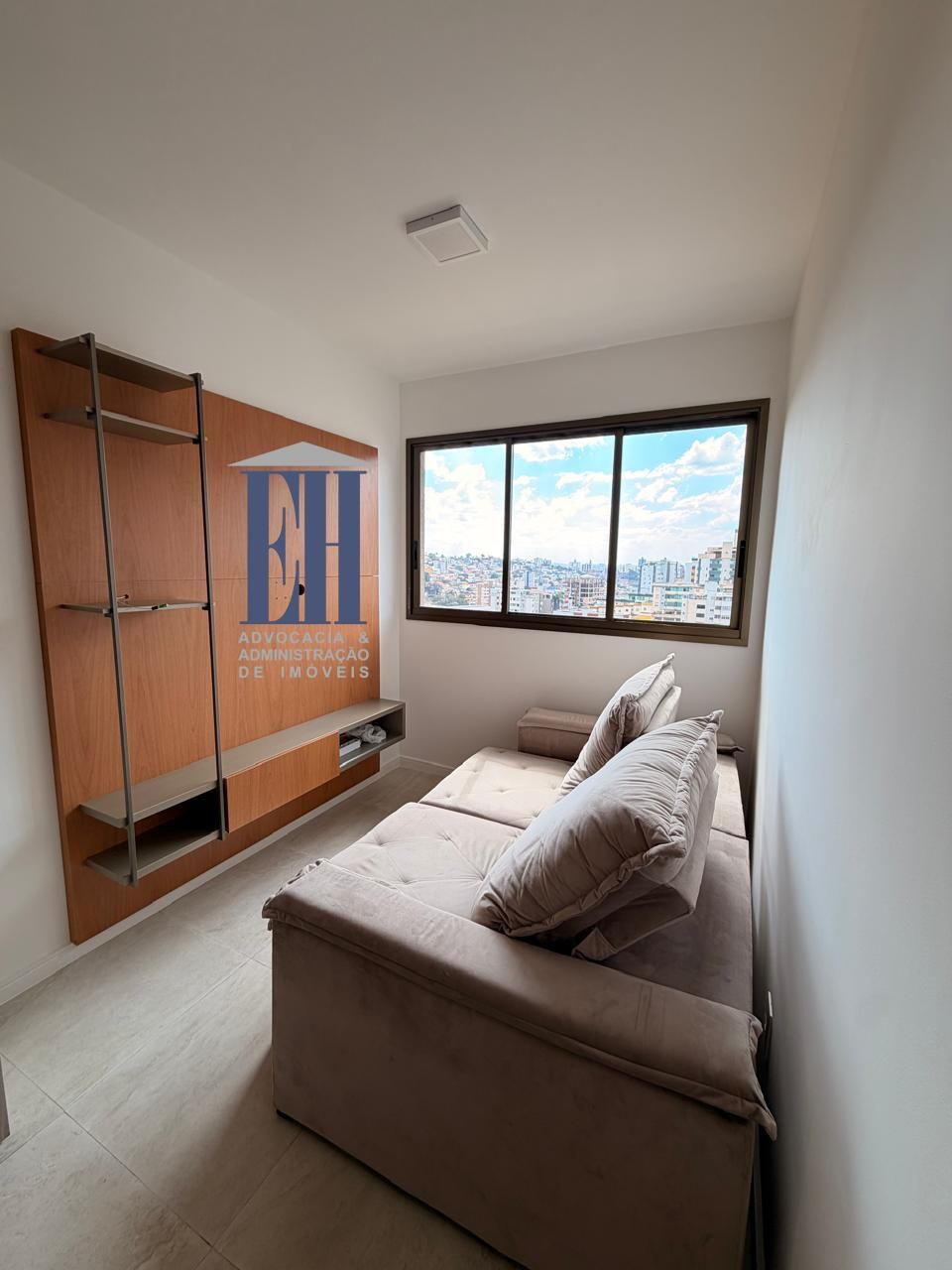 Apartamento 2 quartos semi-mobiliado, 2 vagas e vista panorâmica no Buritis
