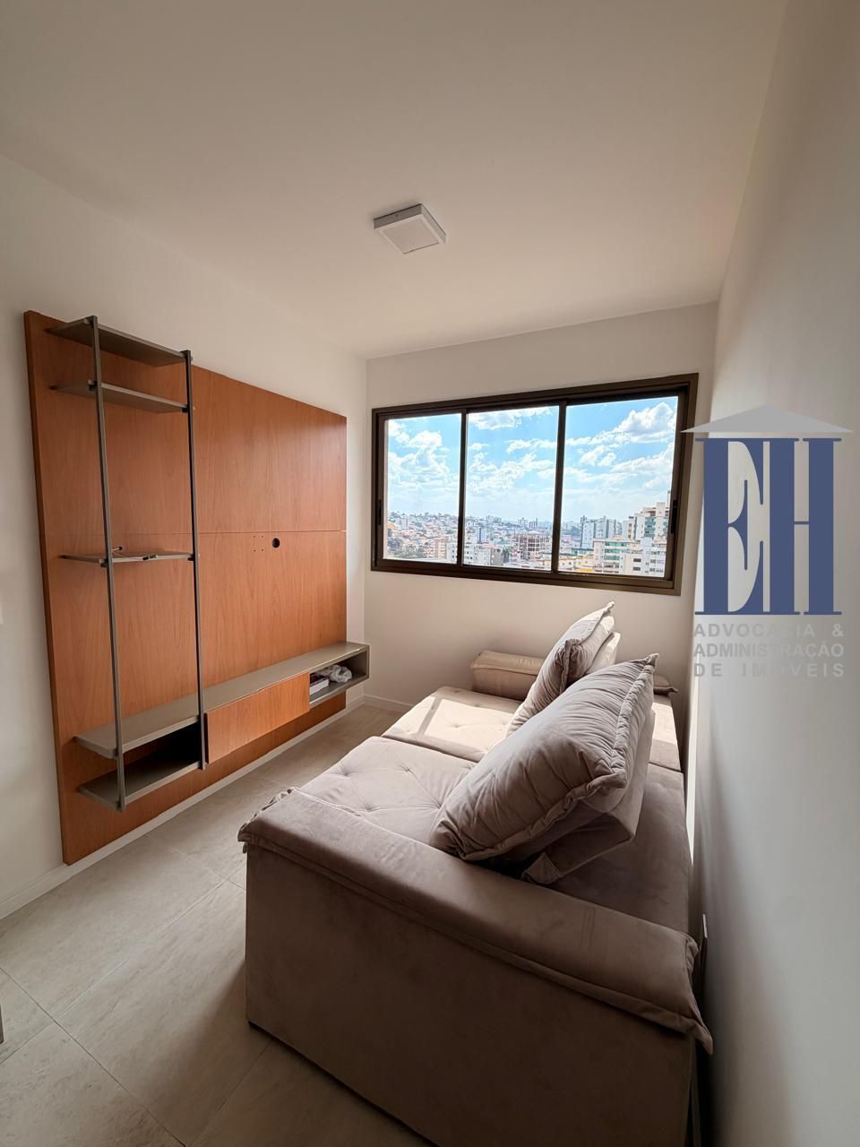 Apartamento 2 quartos semi-mobiliado, 2 vagas e vista panorâmica no Buritis
