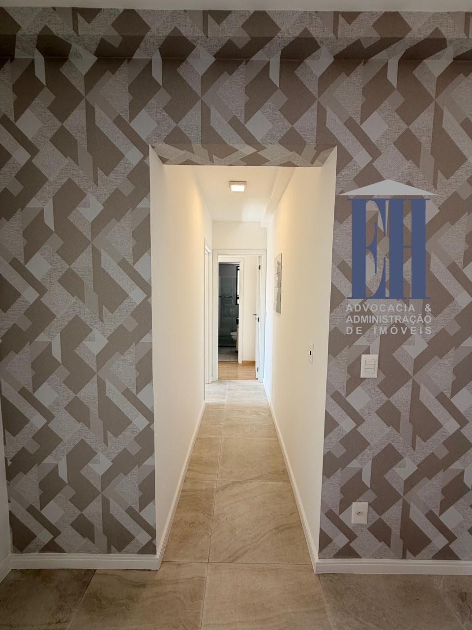 Apartamento 2 quartos semi-mobiliado, 2 vagas e vista panorâmica no Buritis