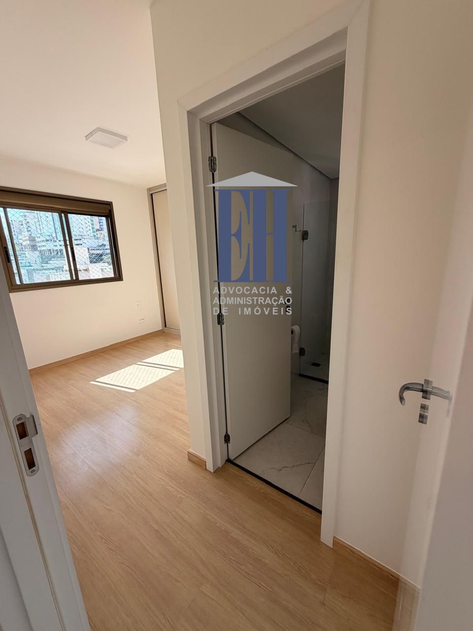 Apartamento 2 quartos semi-mobiliado, 2 vagas e vista panorâmica no Buritis