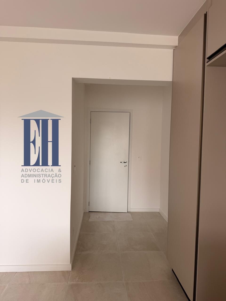 Apartamento 2 quartos semi-mobiliado, 2 vagas e vista panorâmica no Buritis