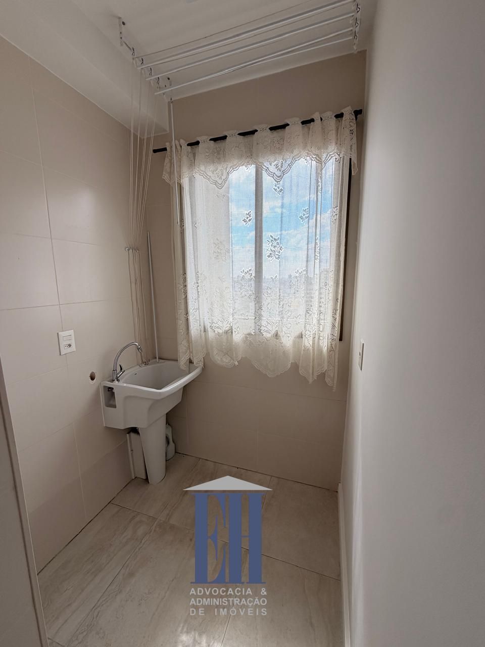 Apartamento 2 quartos semi-mobiliado, 2 vagas e vista panorâmica no Buritis